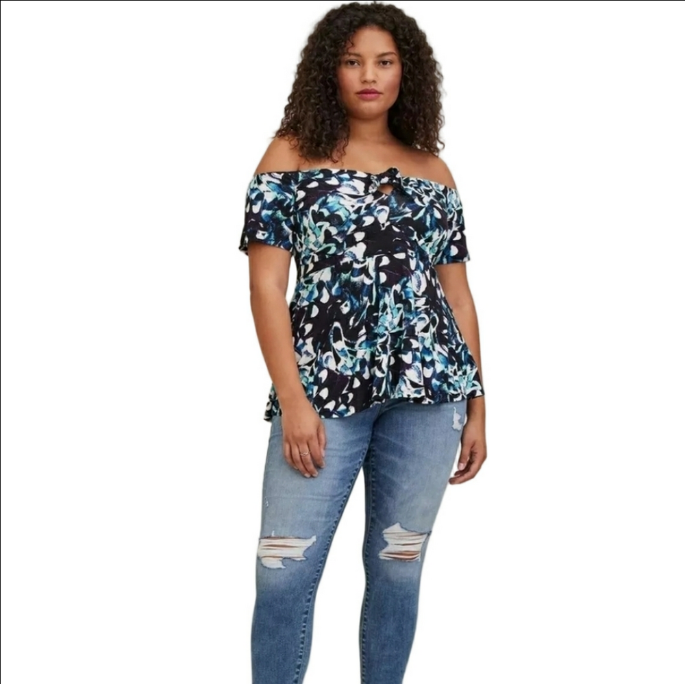 Torrid 6 Babydoll Super Soft Tie-Front Off-Shoulder Top 6X 30W